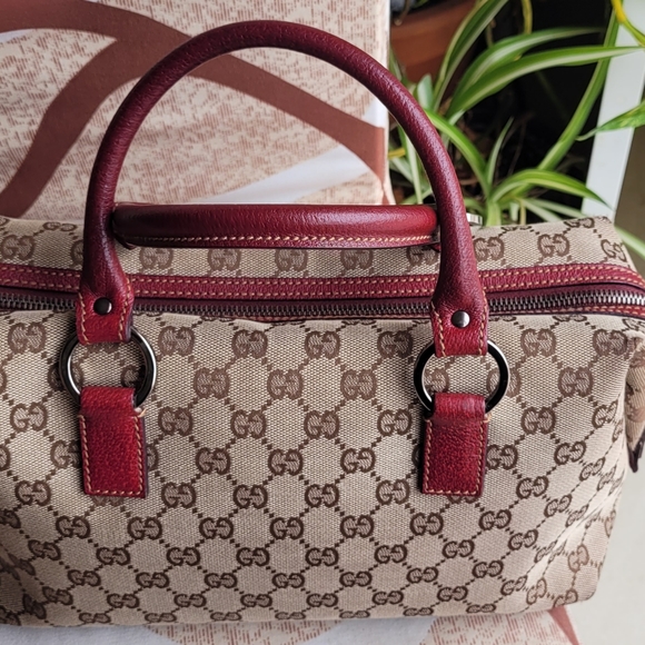 ❤SOLD❤Authentic Gucci Bag - Picture 10 of 13